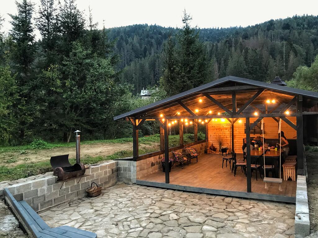 Невероятные пейзажи за окном: уютные отели в Карпатах с панорамными видами на горы