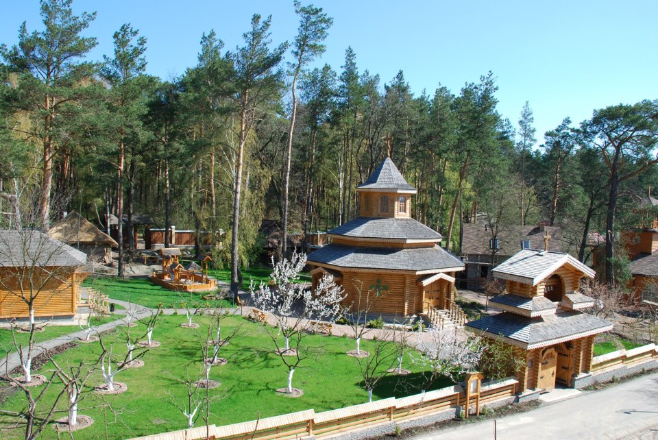 Майские праздники с комфортом: уютные отели для идеального уикенда рядом с Киевом