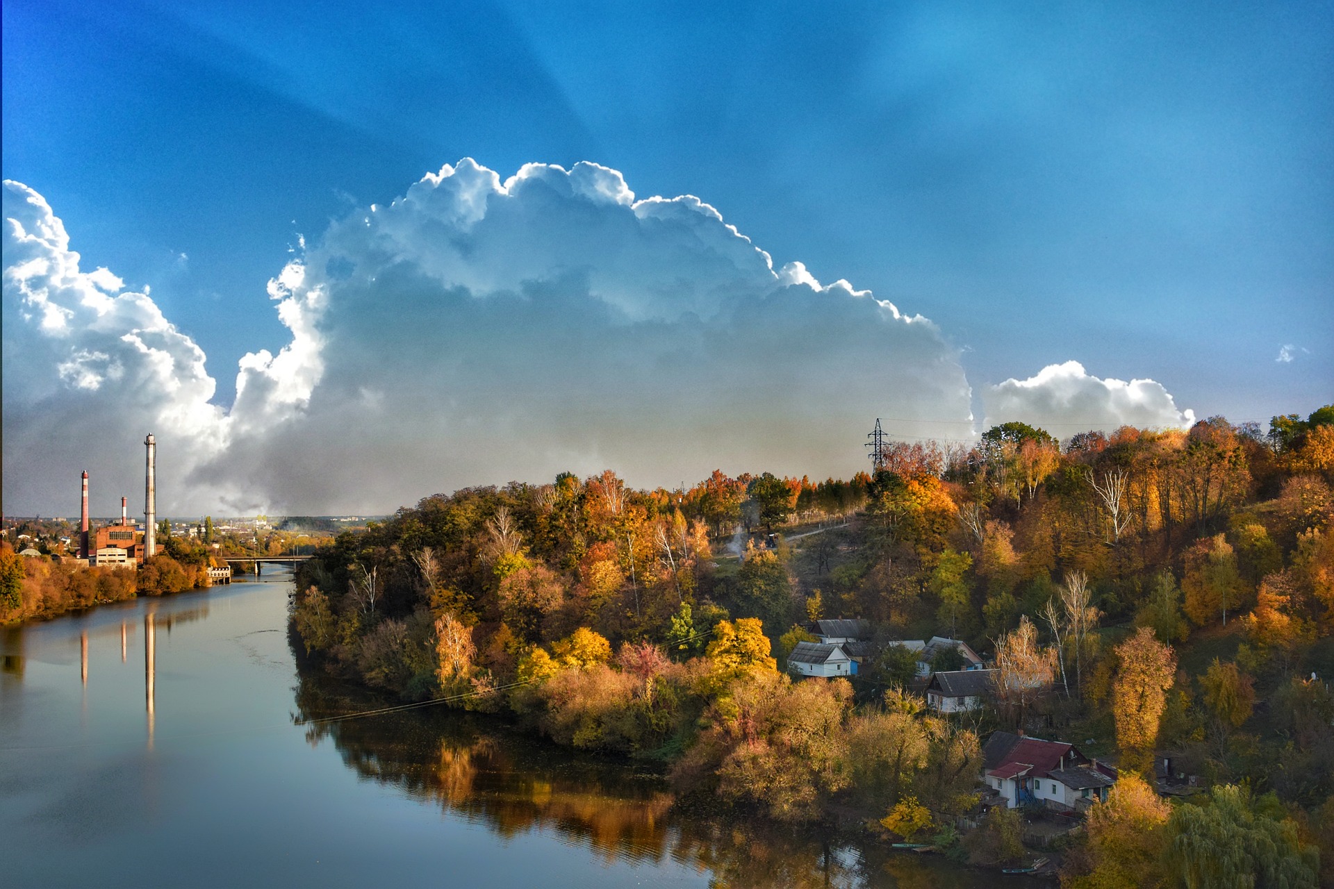 Деньги на путешествия. В Украине могут ввести сертификаты для туристов: что известно