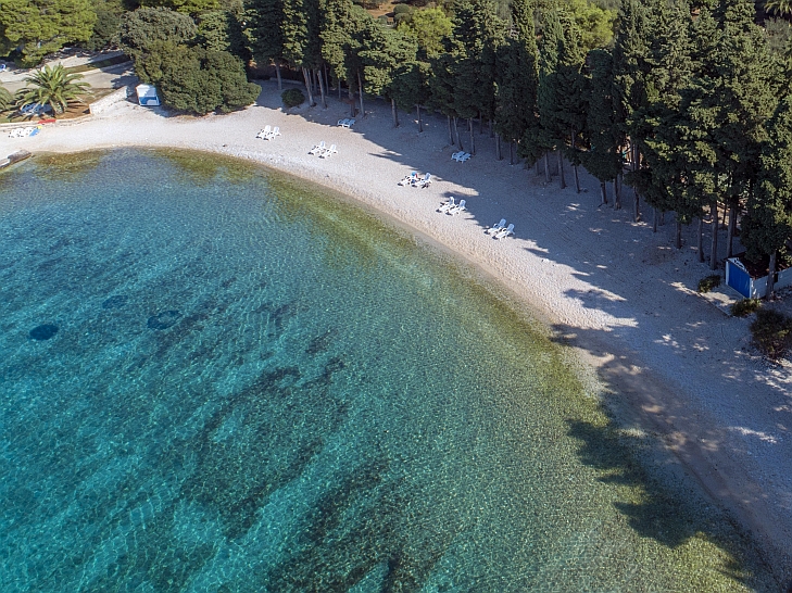 Путевки в лето: лучшие пляжи на Балканах для отдыха в 2021 году