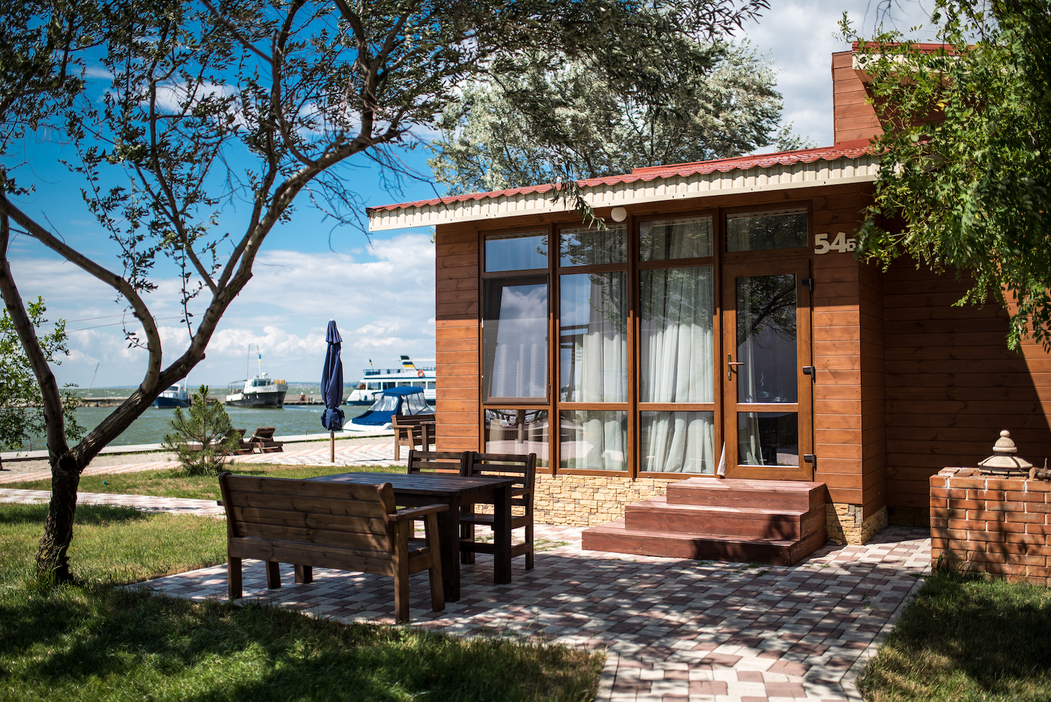 Україна чи Чорногорія: де дешевше відпочивати на морі в новому сезоні