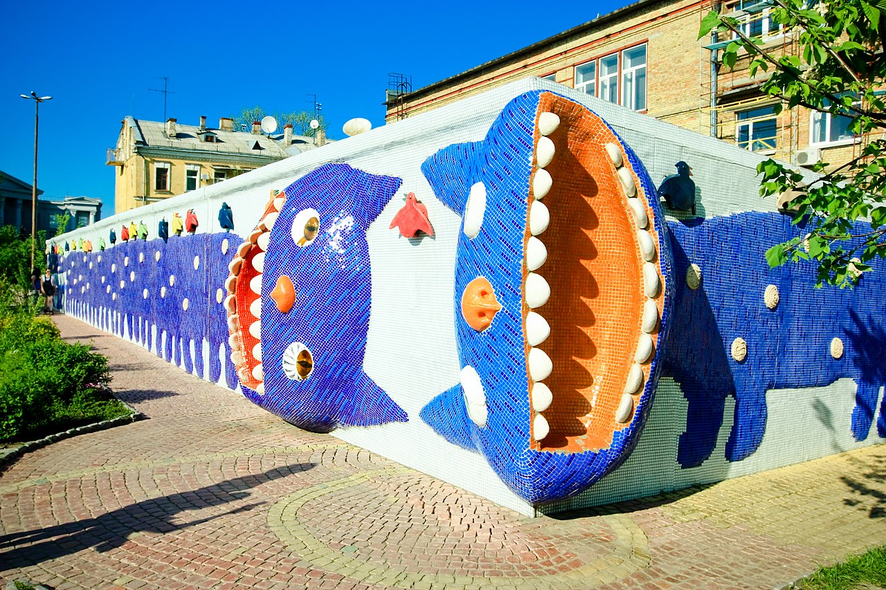 Замки, печери та алеї. Найкращі локації Києва, де можна побувати на екскурсіях, не виходячи з дому