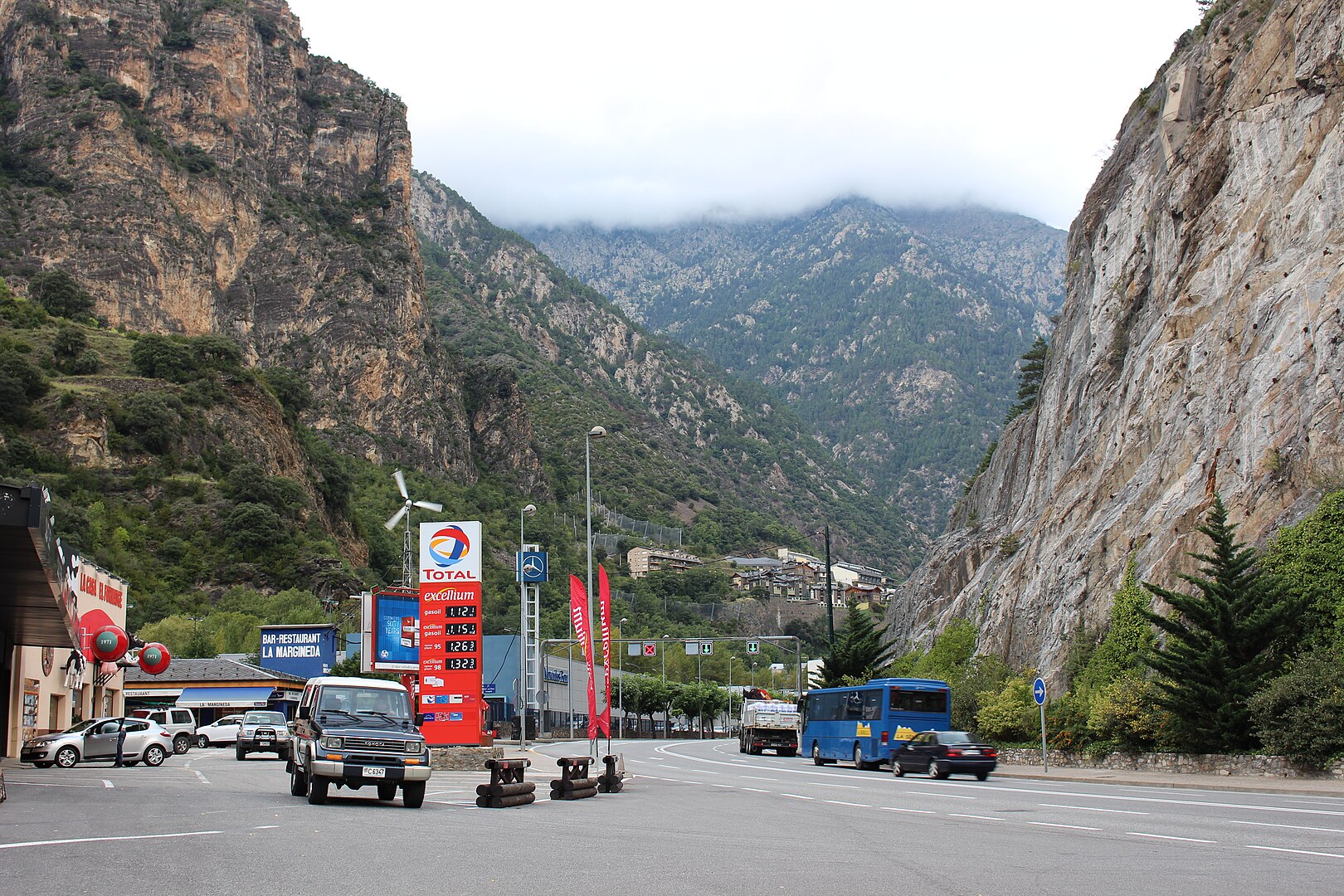 Загадкова Андорра. Цікаві факти, які вам не розкажуть туристичні гіди