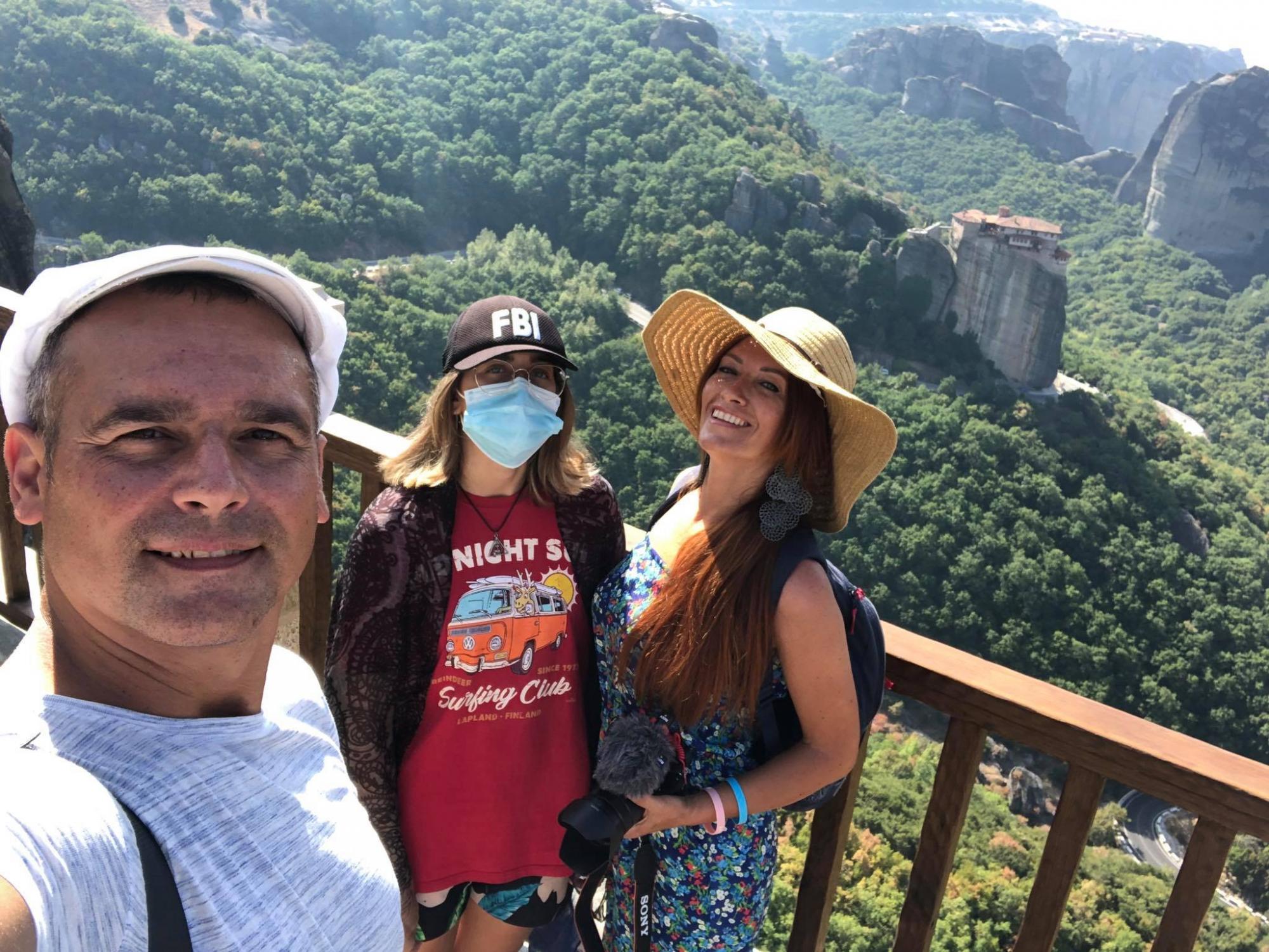 До чотирьох островів через всю Європу. Чим нас здивував унікальний скельний комплекс у Греції