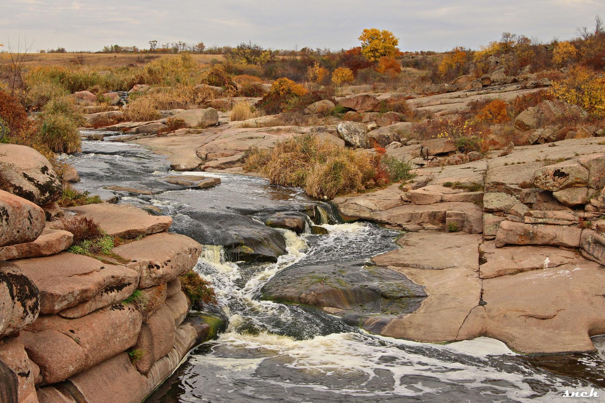 &quot;Магія води і каменю&quot;. З'явилися чарівливі кадри унікального каньйону в центральній Україні