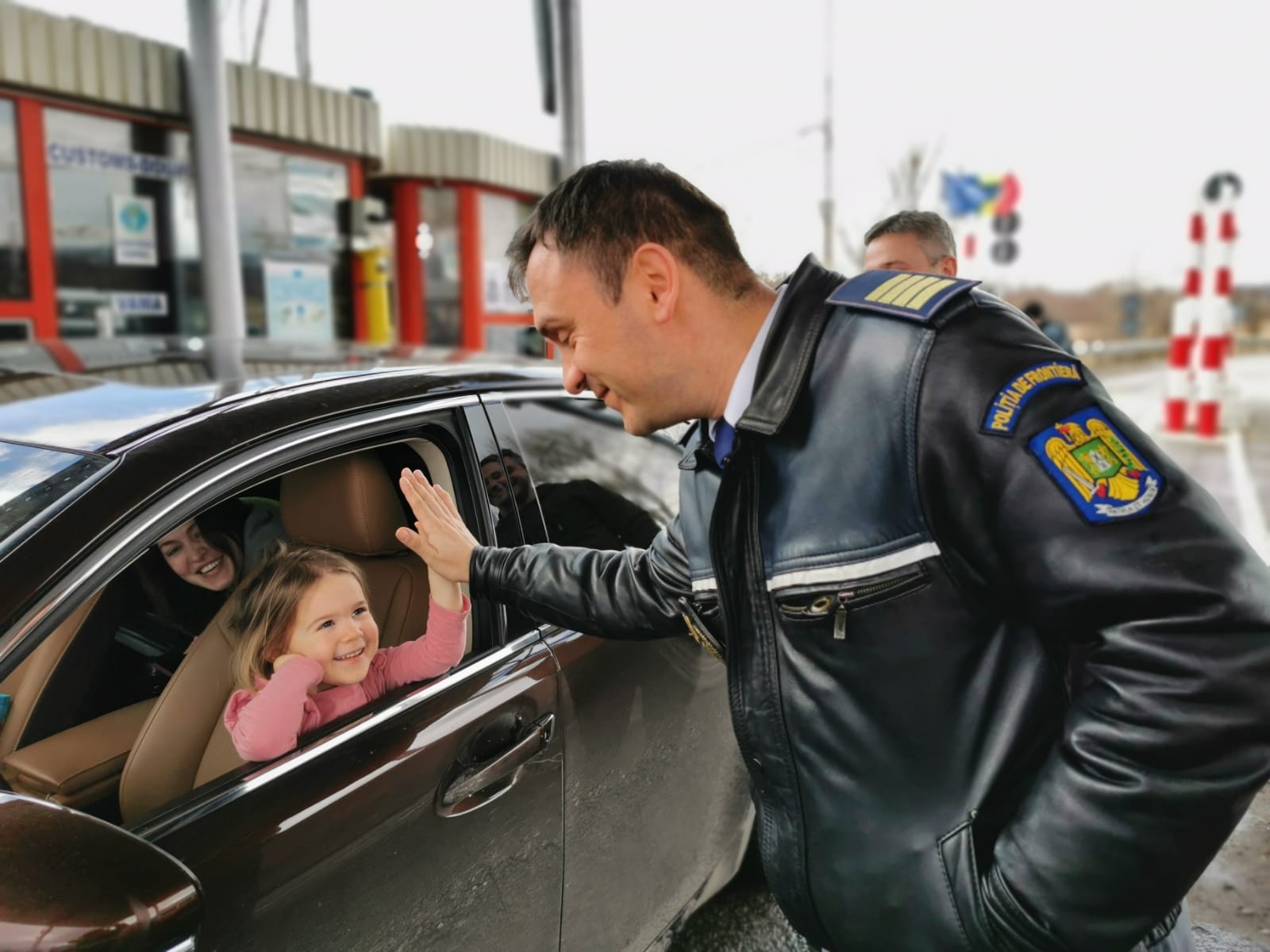 Открытая дорога домой. Румыния упростила правила транзита для украинских беженцев