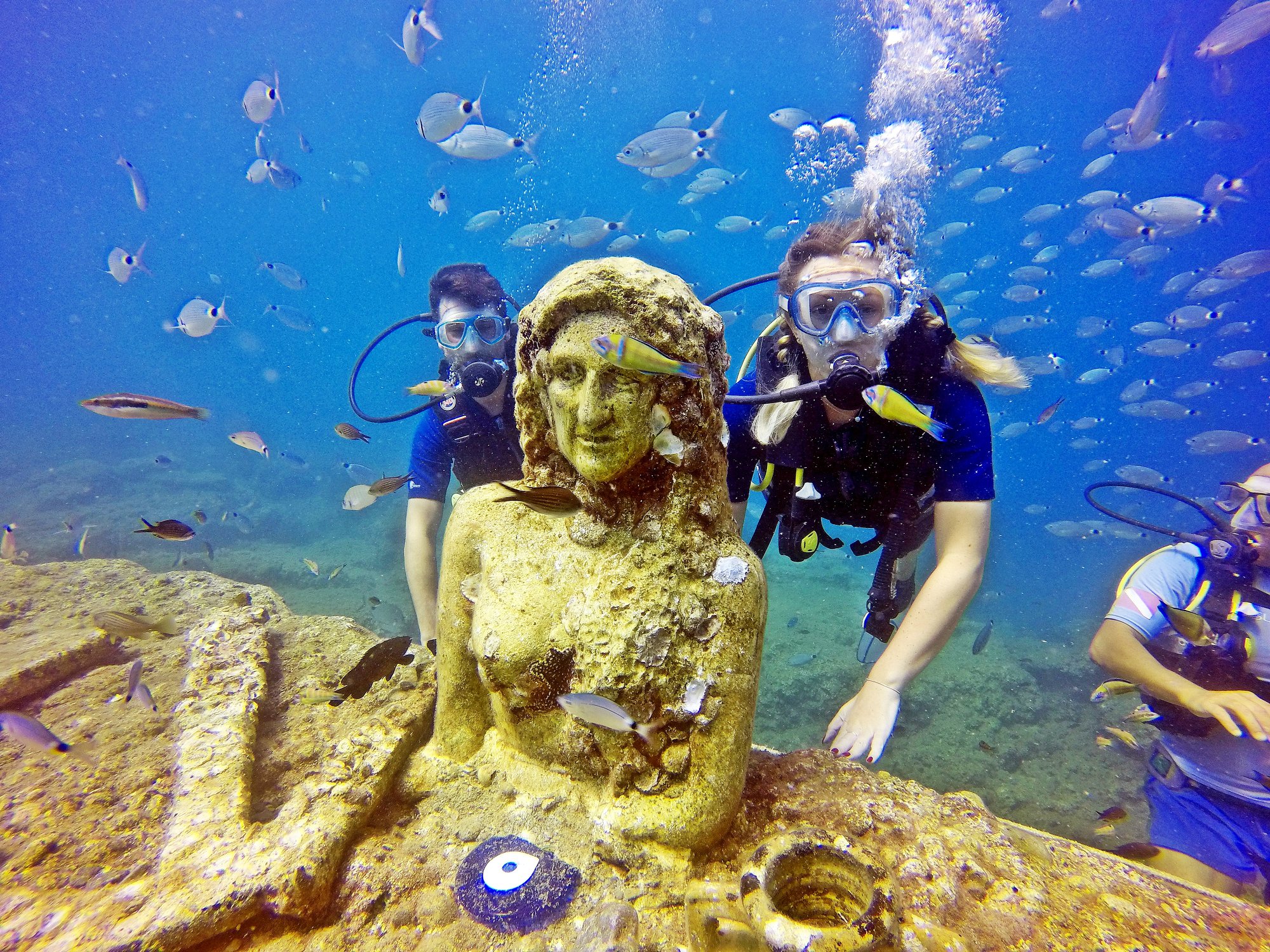 Опасность для туристов. В Турции разрушается единственный в своем роде подводный музей