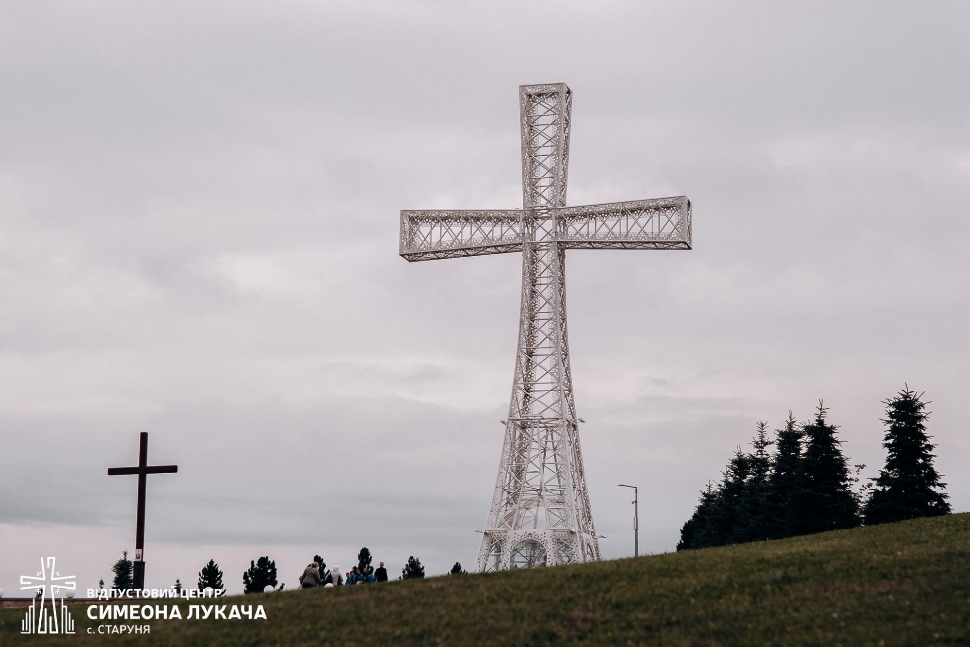 Неймовірної краси паломницькій центр в Україні з підземною базилікою: вражає навіть досвідчених туристів