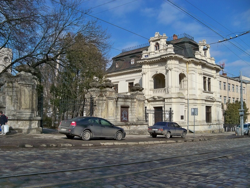 Secrets of Sapieha Palace: What historic French Baroque building in heart of Ukraine's Lviv hides