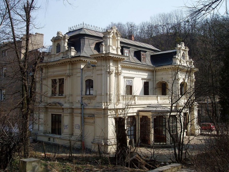 Secrets of Sapieha Palace: What historic French Baroque building in heart of Ukraine's Lviv hides