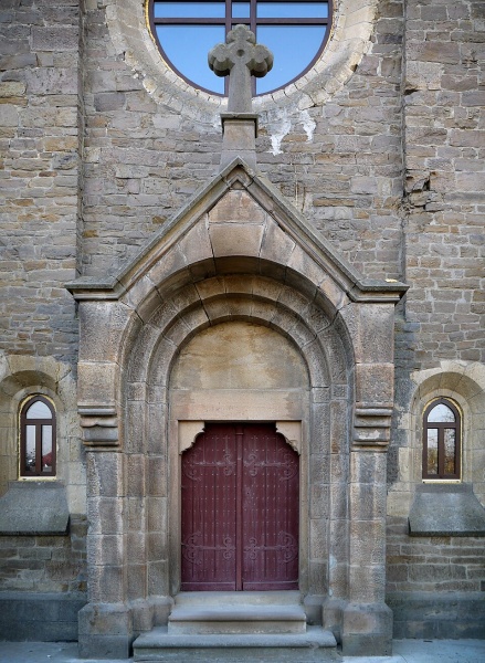 Village treasures: Ancient viaduct and spectacular church near Ternopil worth visiting
