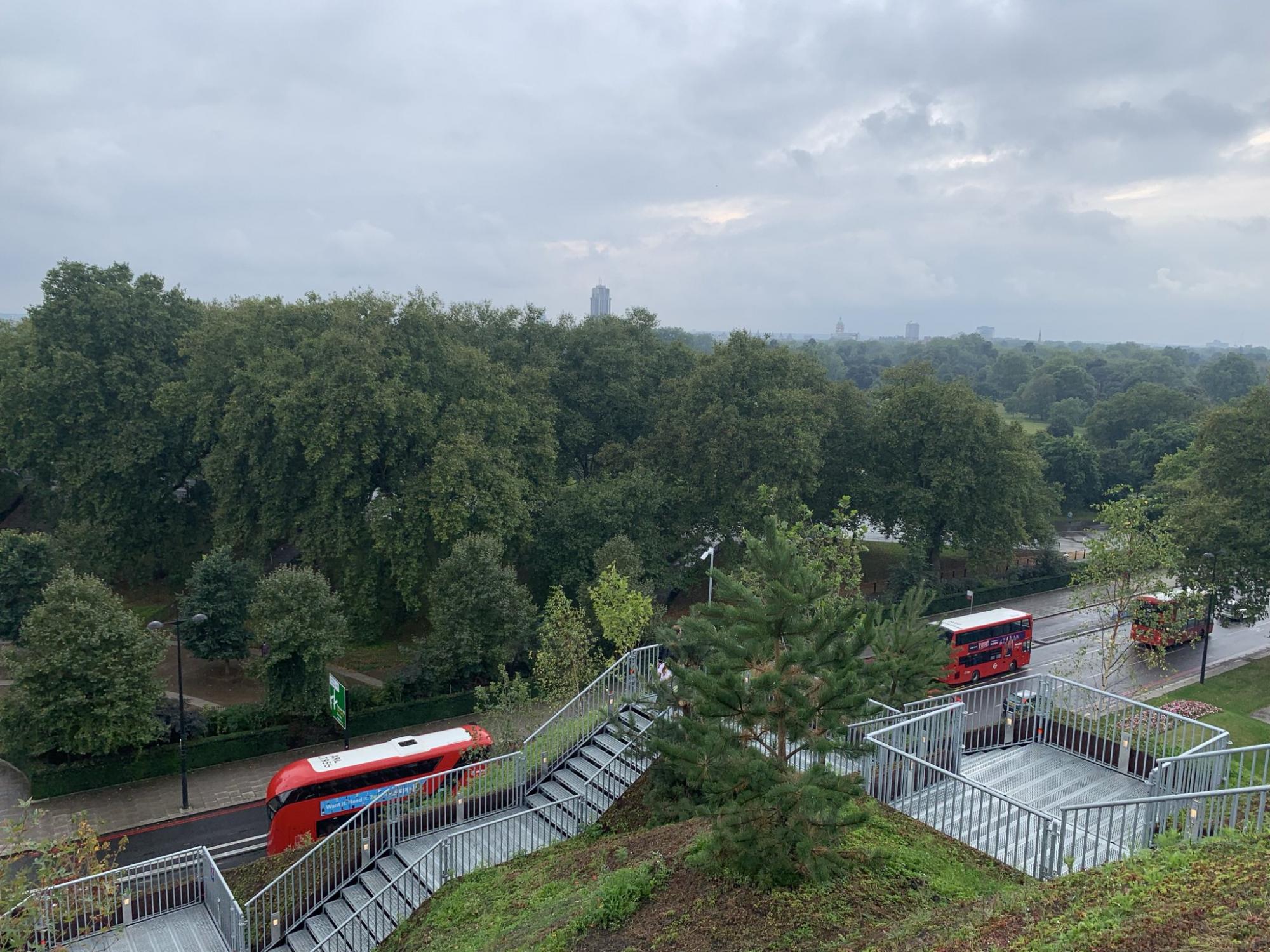 "Найгірша пам'ятка": у Лондоні після масштабної критики закривають арочний курган