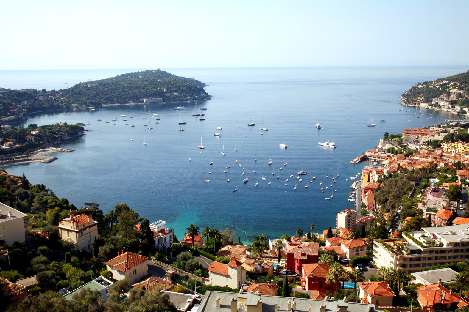 Ізоляція замість курортів. Розкішна Французька Рів'єра залишилася без туристів з РФ