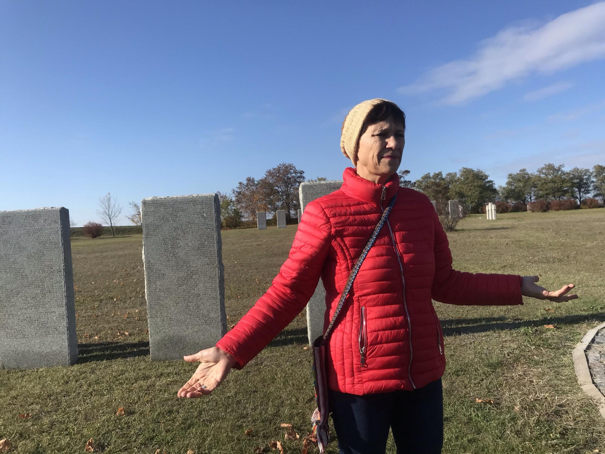 Штольни, затерянный дворец и бирюзовый карьер. Нетипичные локации Кировоградщины для первого путешествия по региону