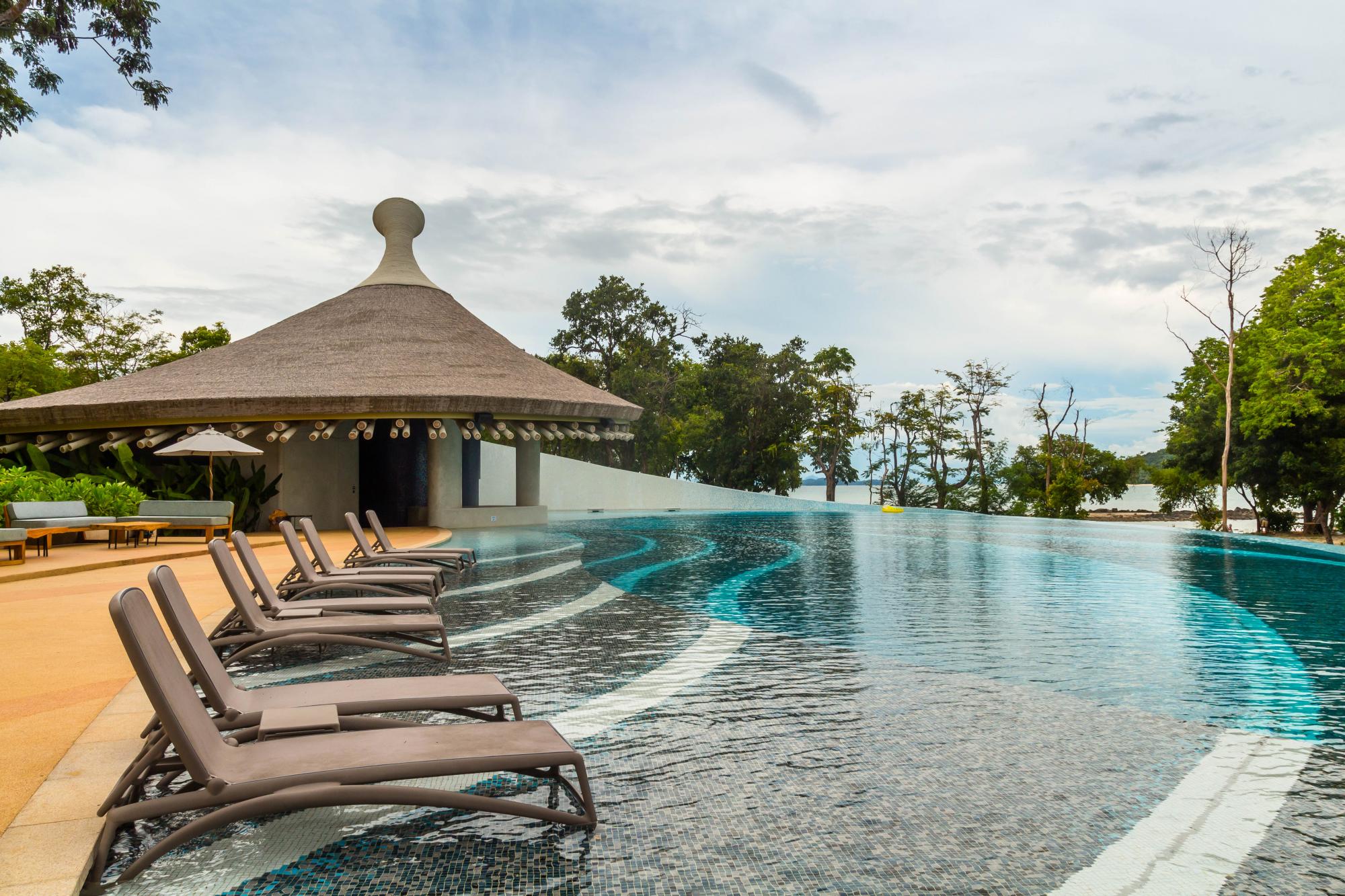 Палаци, пляжі і &quot;все включено&quot;: порівнюємо особливості зимового відпочинку в Таїланді і Домінікані