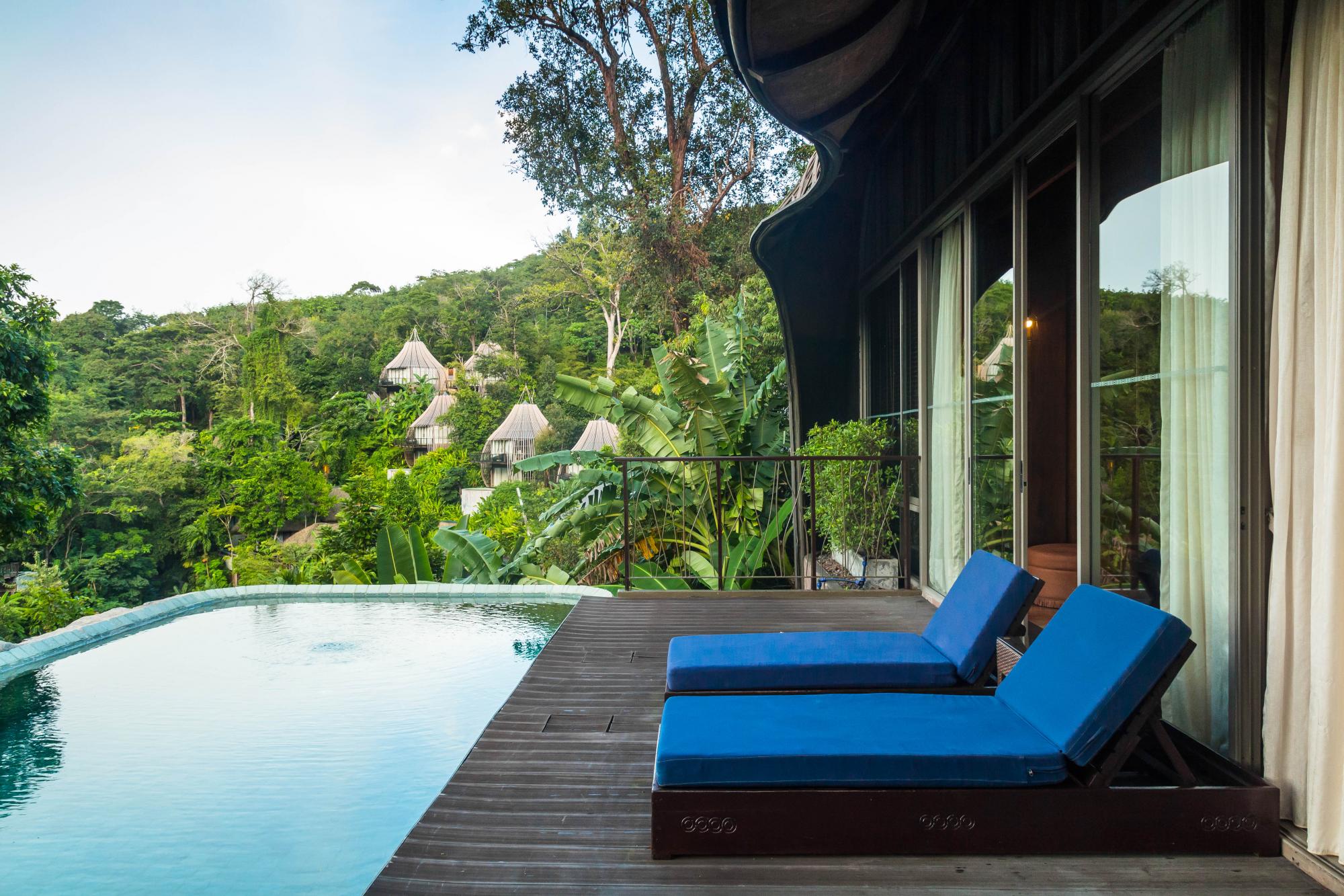 Острови, джунглі та вілли за зниженими цінами. Як відпочити на Пхукеті після локдауну