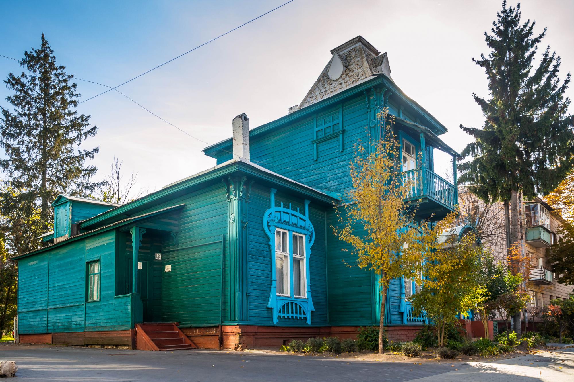 Деревянное кружево Чернигова. Как в городе дают "вторую жизнь" самобытной архитектуре, которой не найти в других регионах