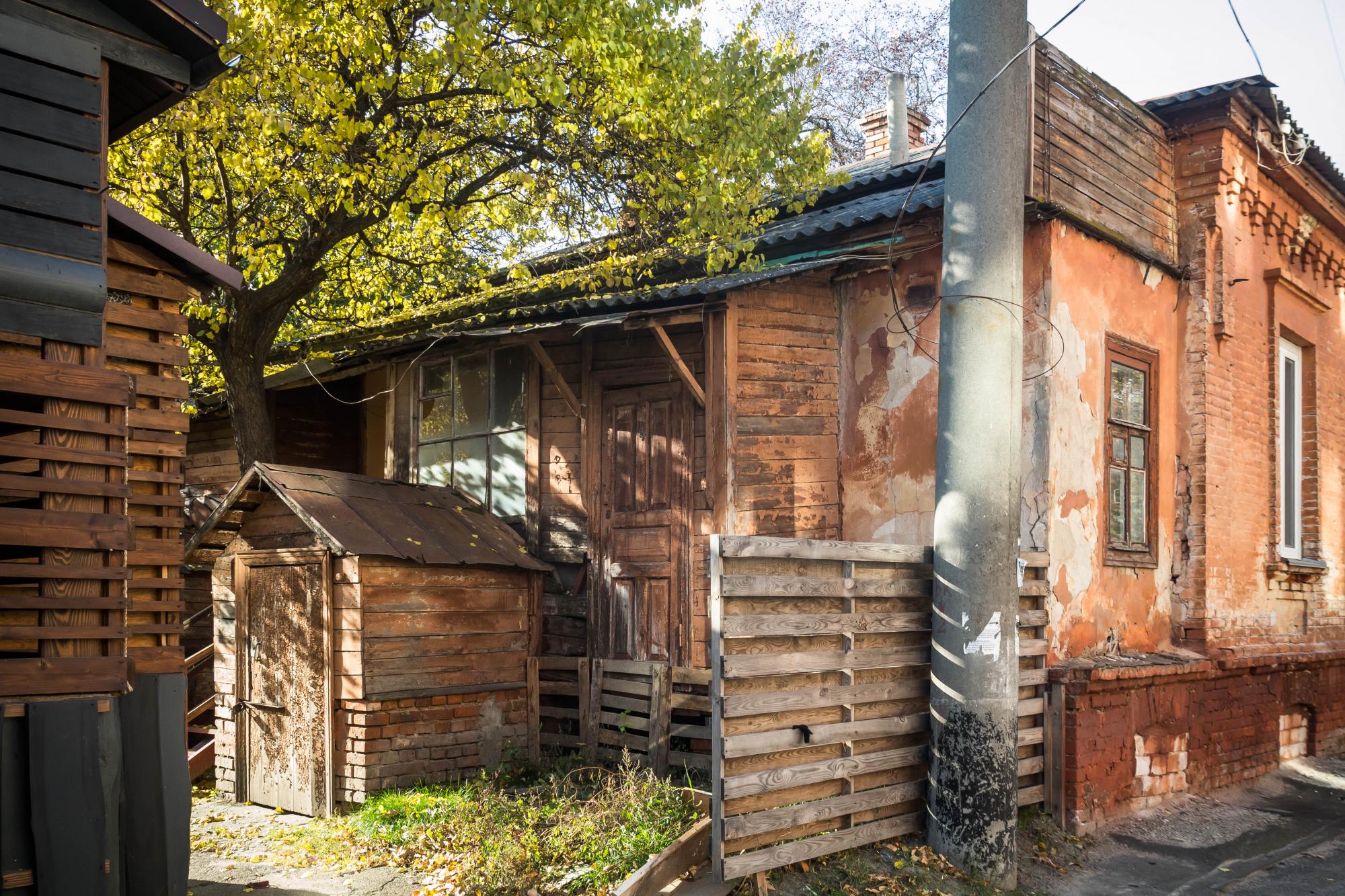 Деревянное кружево Чернигова. Как в городе дают "вторую жизнь" самобытной архитектуре, которой не найти в других регионах