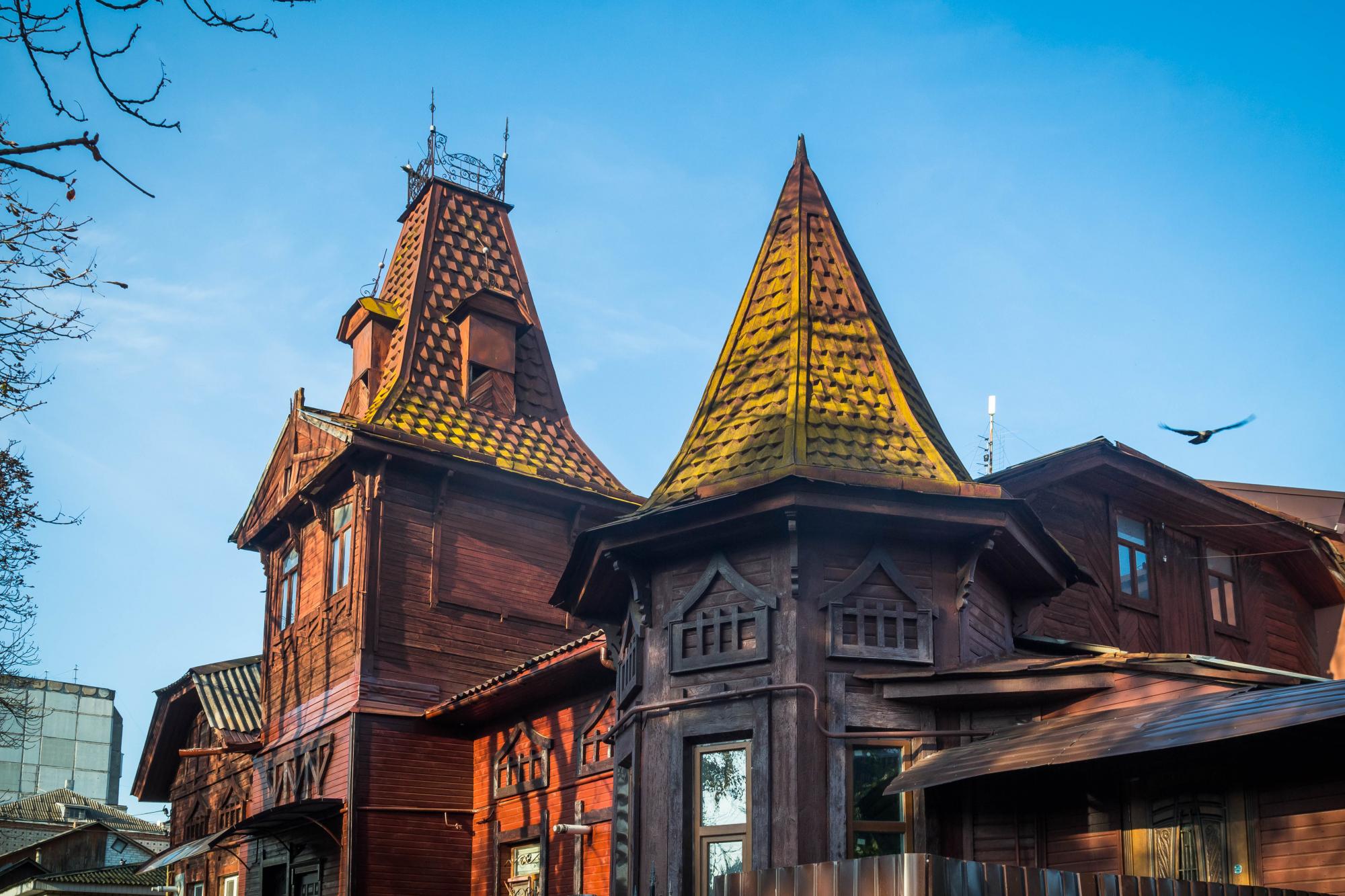 Деревянное кружево Чернигова. Как в городе дают "вторую жизнь" самобытной архитектуре, которой не найти в других регионах