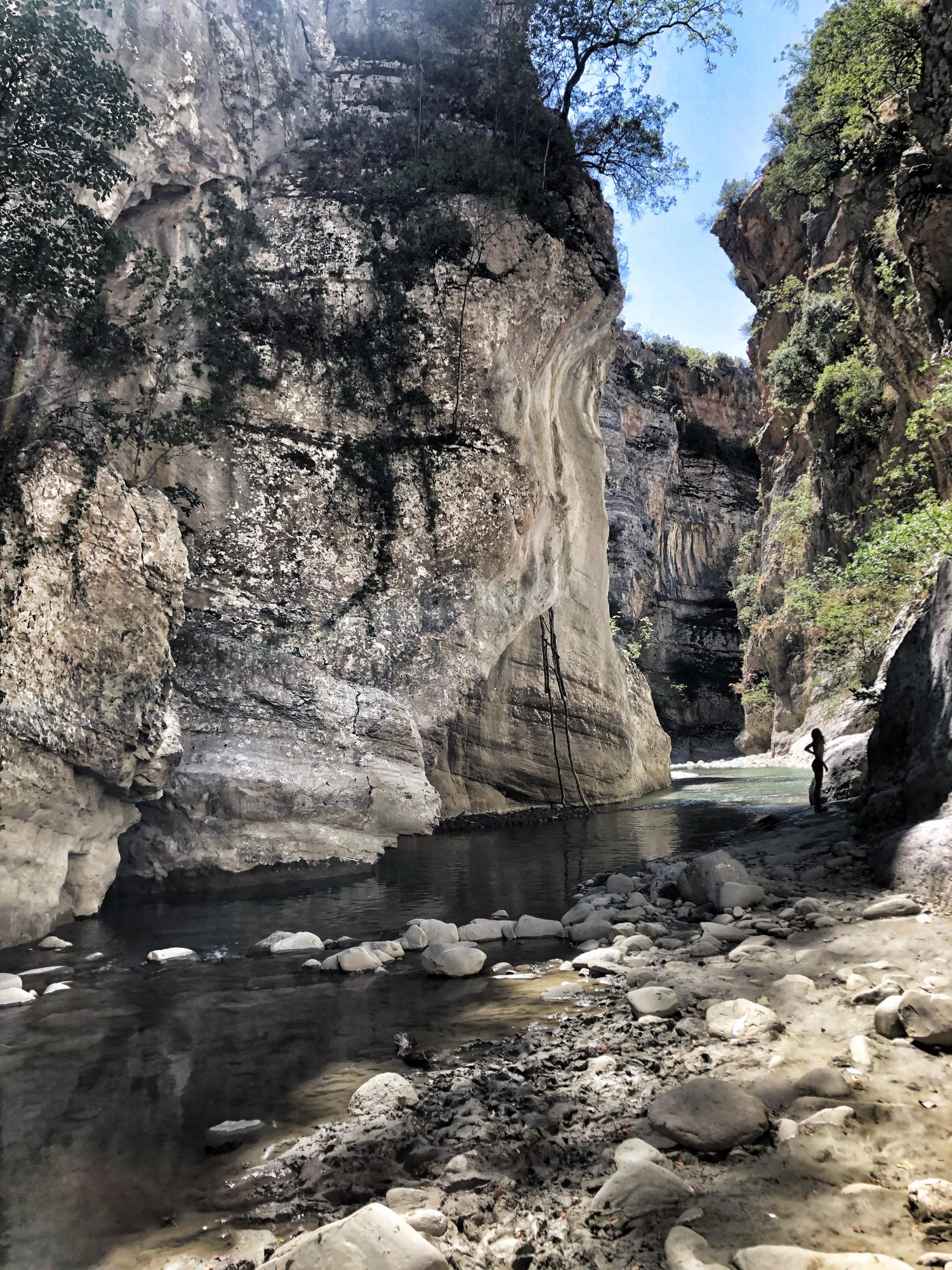 Мікс жахливого і прекрасного: чим нас здивувала Албанія під час подорожі й спілкування з місцевими мешканцями