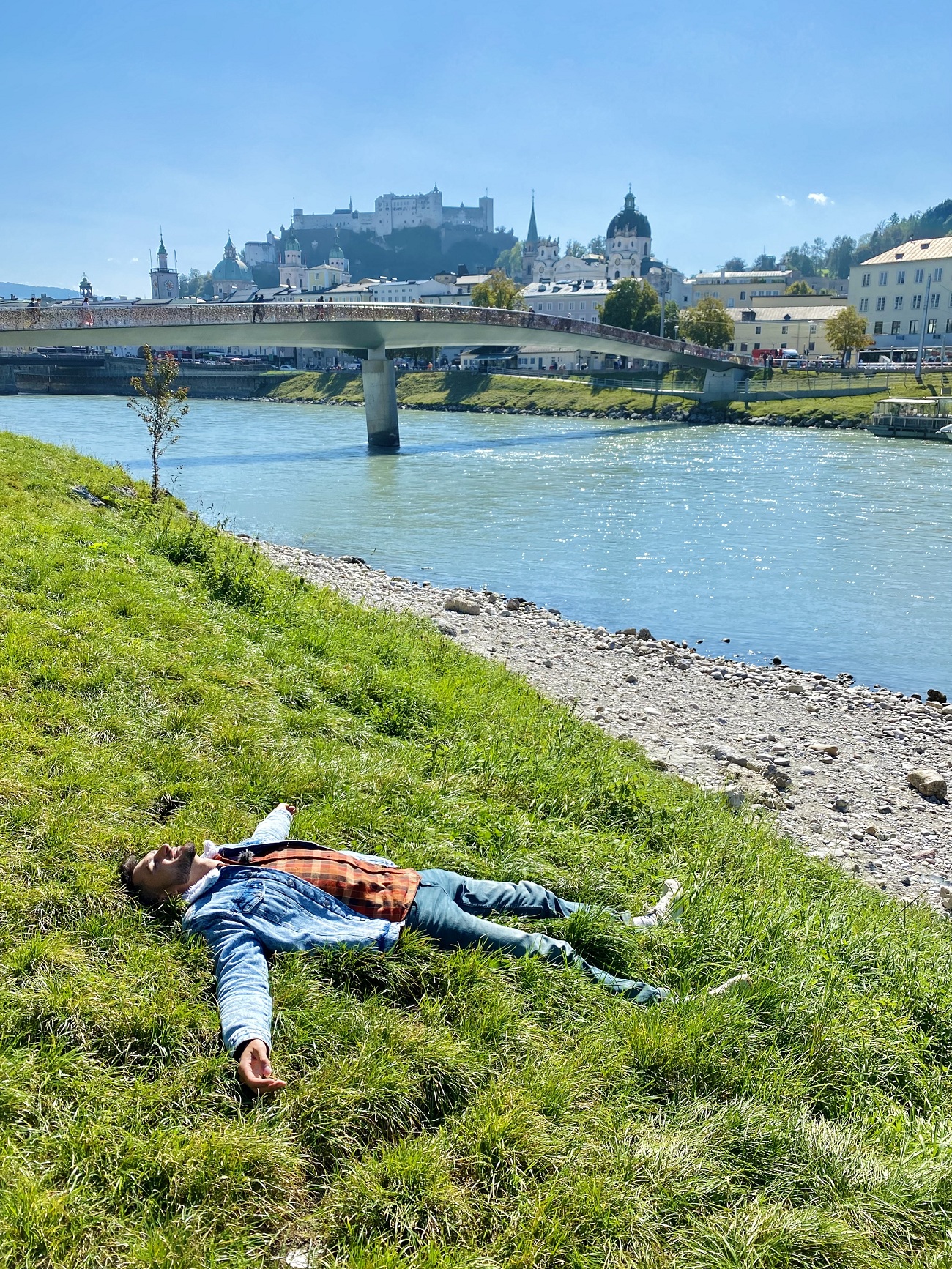 Казкові села, замки і озеро: що подивитися в мальовничому регіоні Австрії восени