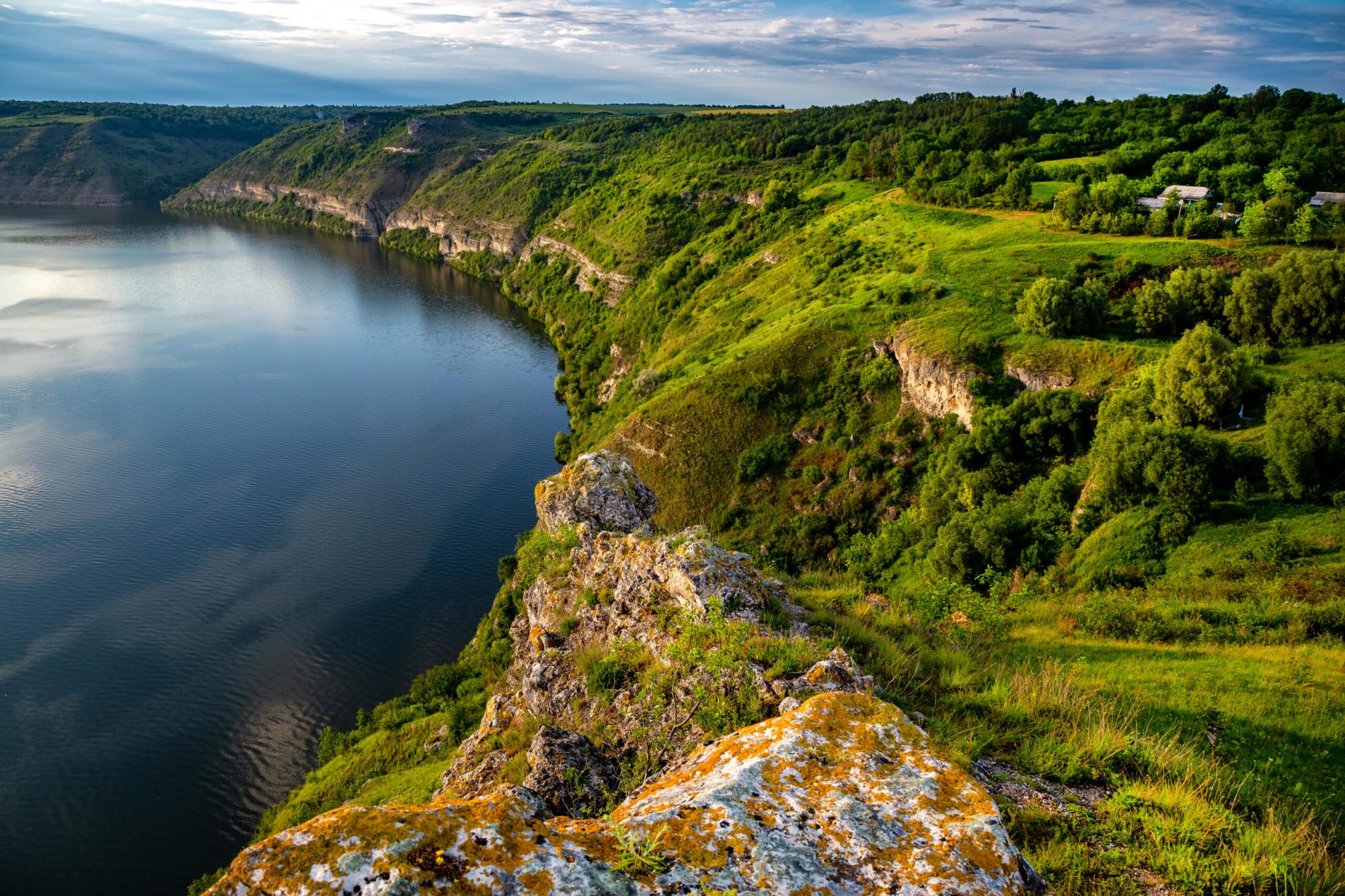 Печери, фіорди та пляжі: в Україні створили унікальний маршрут колоритними ландшафтами Поділля