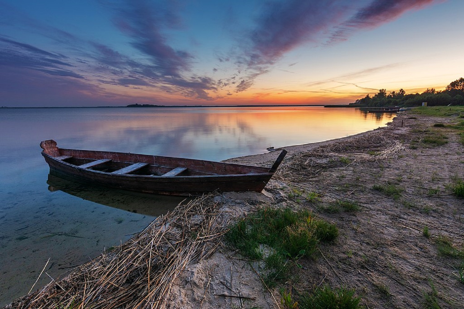 Якщо до моря далеко: 7 найкращих місць в Україні для відпочинку біля води