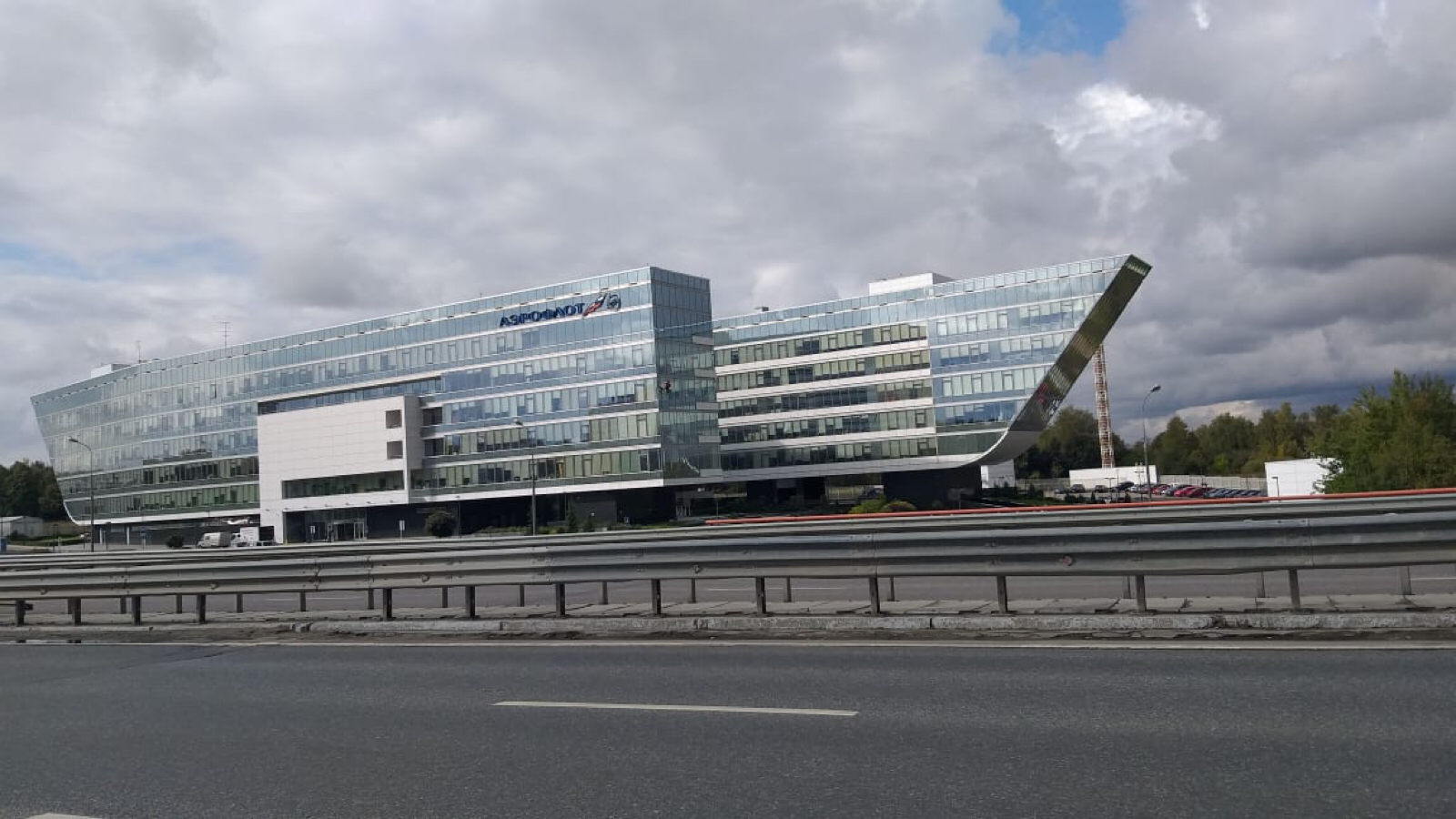 На свалке истории. Из-за санкций российские самолеты разберут на детали