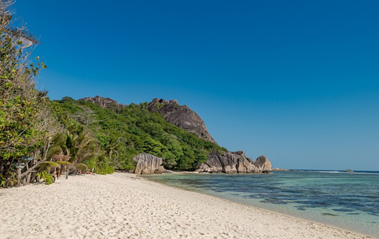 Лучшие пляжи мира в 2025 году: эксперты назвали топ-50 мест, которые подарят райское наслаждение