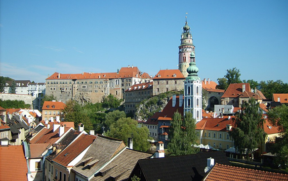 Віндзор, каплиця з людських кісток та таємничі печери: 7 місць у Чехії, які вразять у саме серденько