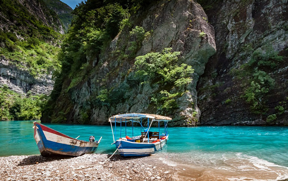 Відкрийте для себе Албанію: які 7 прихованих перлин цієї країни варто побачити у 2025 році