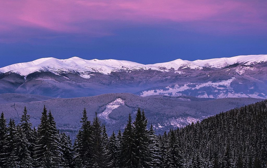 Відпочинок у Карпатах без Буковеля: найкращі альтернативи зимових курортів