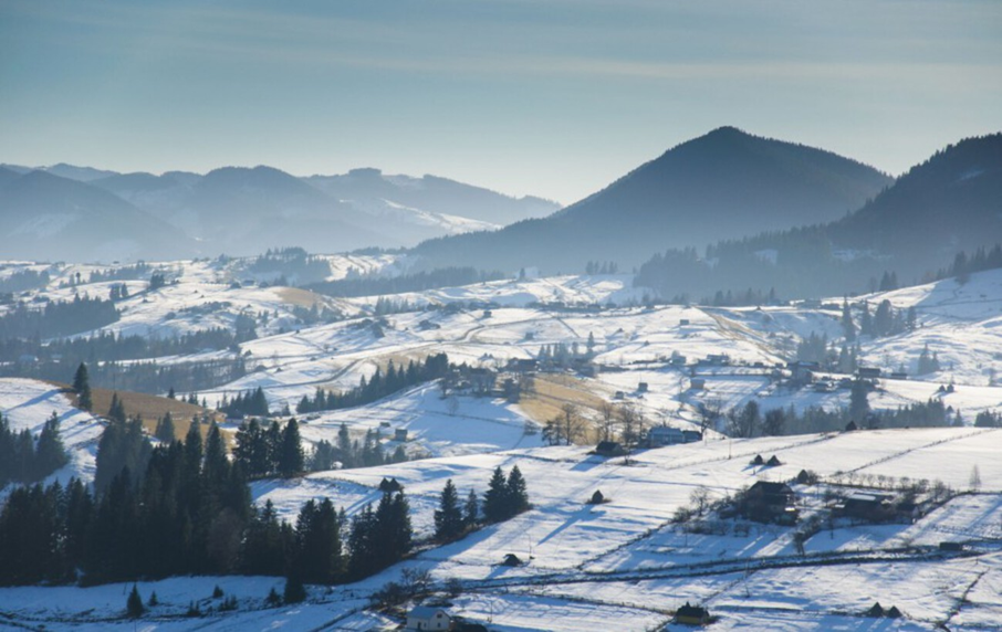 Відпочинок у Карпатах без Буковеля: найкращі альтернативи зимових курортів