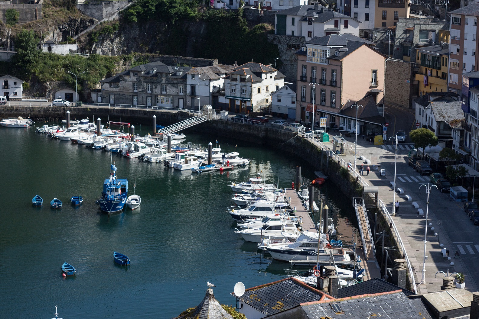 Океанські пляжі, стародавні міста та найкраща кухня країни. Чому варто запланувати поїздку північю Іспанії