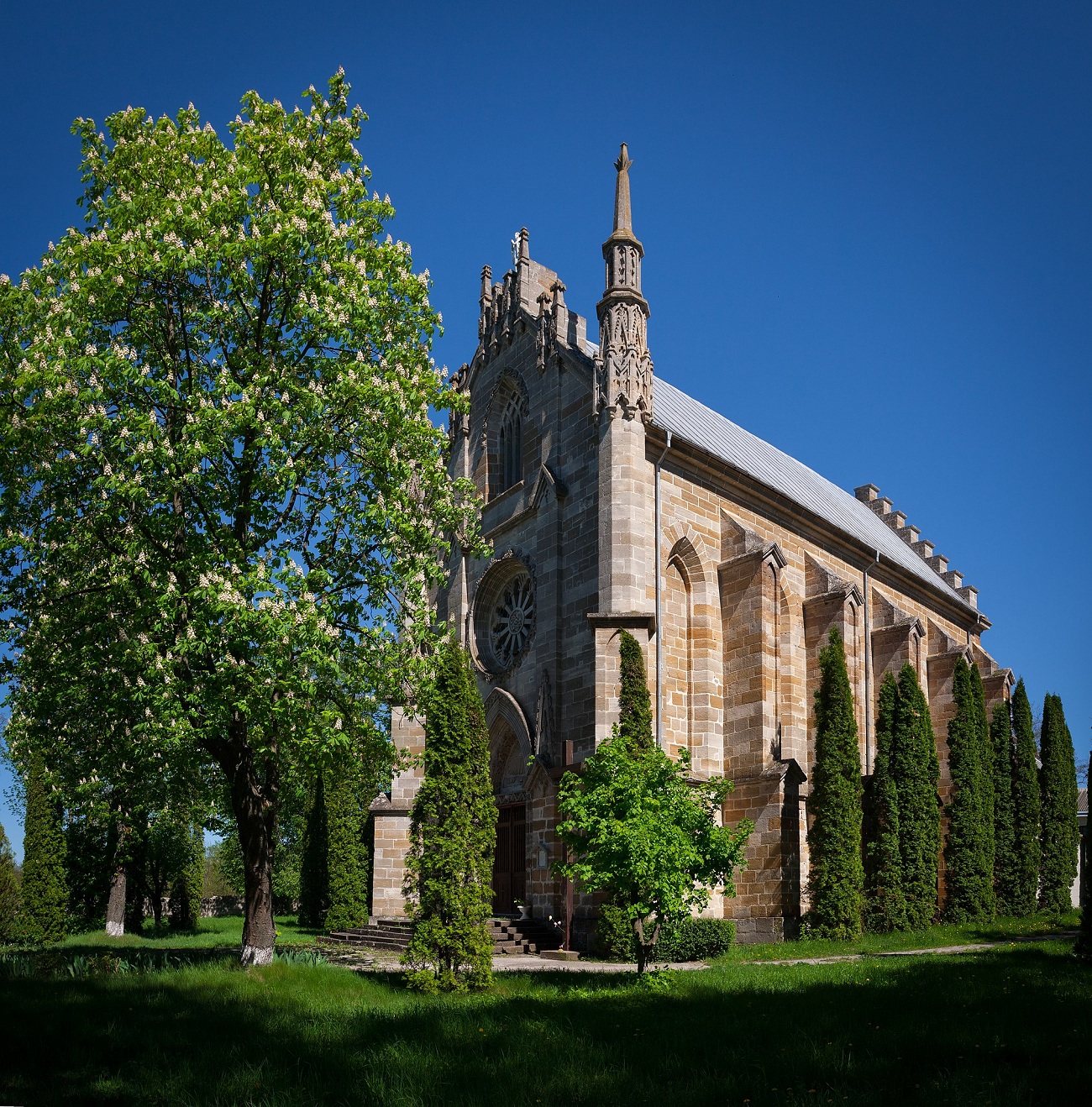 Замки, храми та каньйон: чотири локації для подорожі Хмельниччиною в атмосфері осіннього затишку