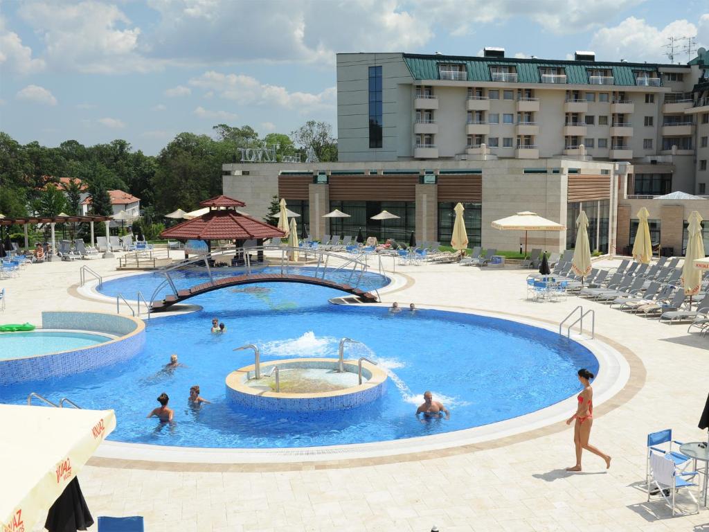 Спа, оздоровление и релакс: лучшие термальные курорты Европы для комфортного отдыха осенью