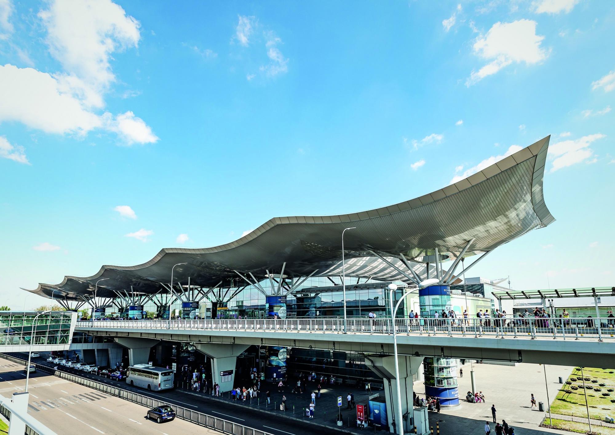 &quot;Все полеты происходят&quot;. В столичных аэропортах нет отмены или переноса рейсов