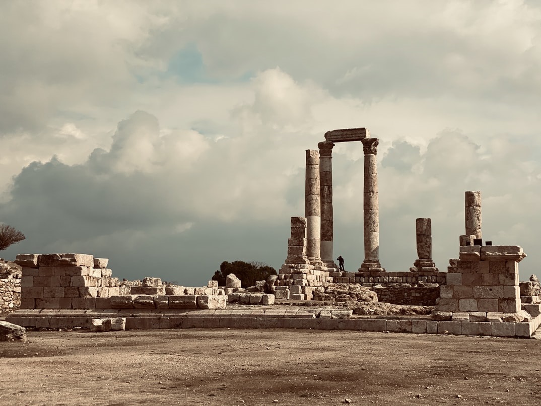 Тести скасовуються: ще одна курортна країна знімає обмеження для туристів