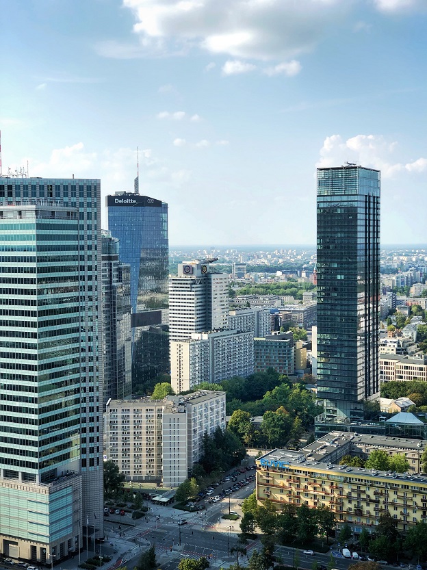 Рекордный спрос и высокие цены. Как наплыв украинцев изменил рынок жилья в Польше